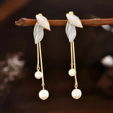 Graceful Leaf-Inspired Earrings Adorned with Pearls