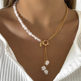 Chic Pearl Pendant Necklace